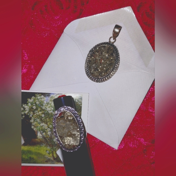 Gorgeous pyrite necklace pendant - Picture 3 of 3